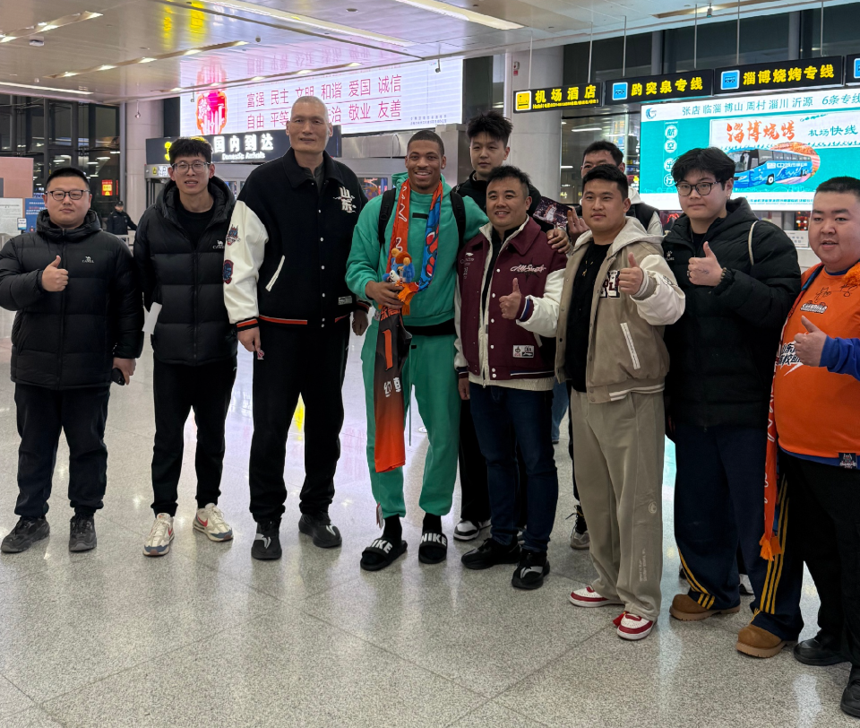 开云体育-山东外援动态更新！小外约翰逊已注册可出战，大外琼斯将伤停一场